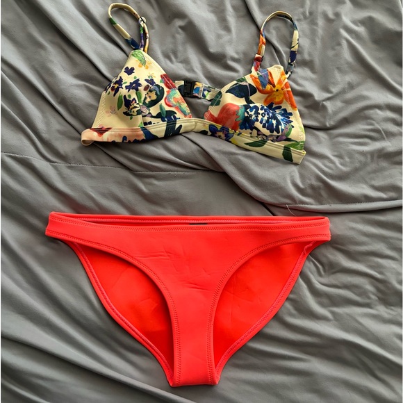 Triangle Floral Bikini - Picture 1 of 7